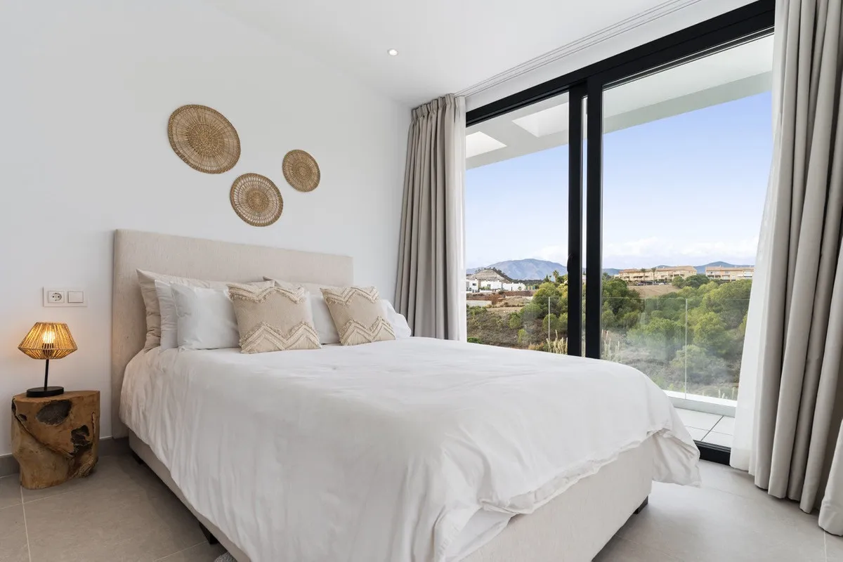 2186bab4-9811-4059-8428-e209da5914db