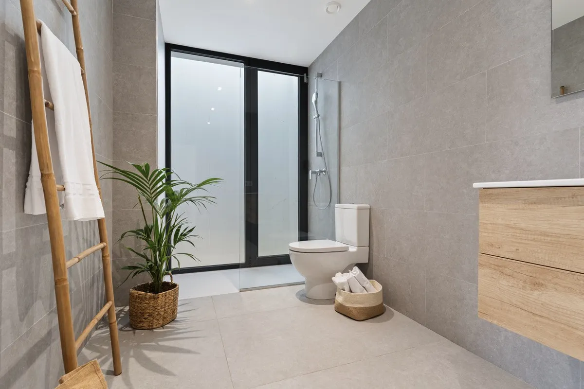 55594bc6-a186-4f5d-bafa-8312e9aac659