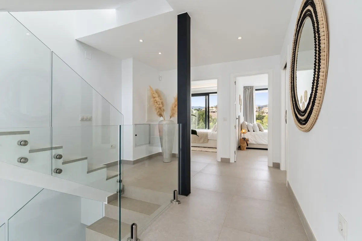 a2196b61-e338-4630-9fa7-0882e6295c86