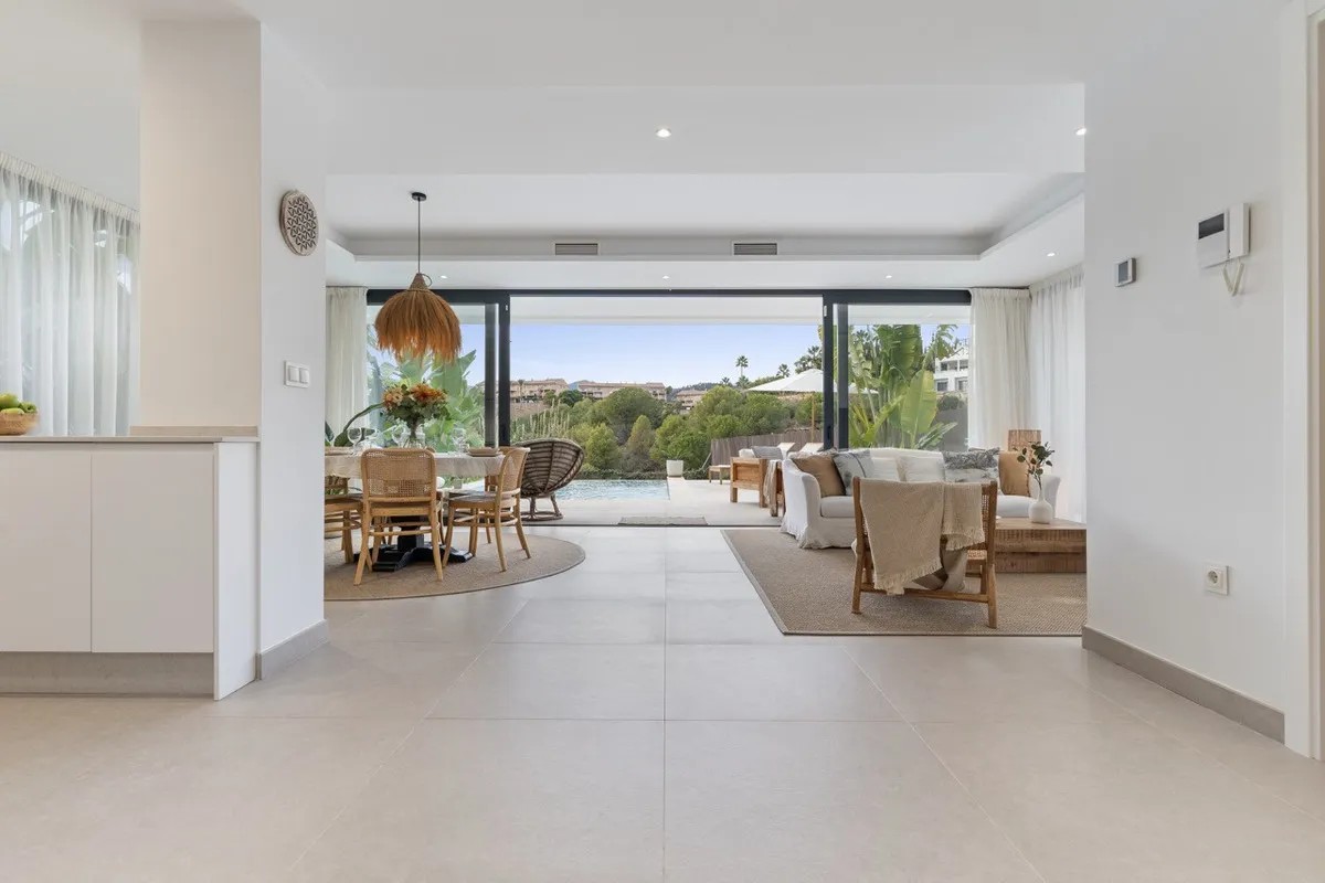 cb2615d7-f9e0-405c-835a-810e613e71a8