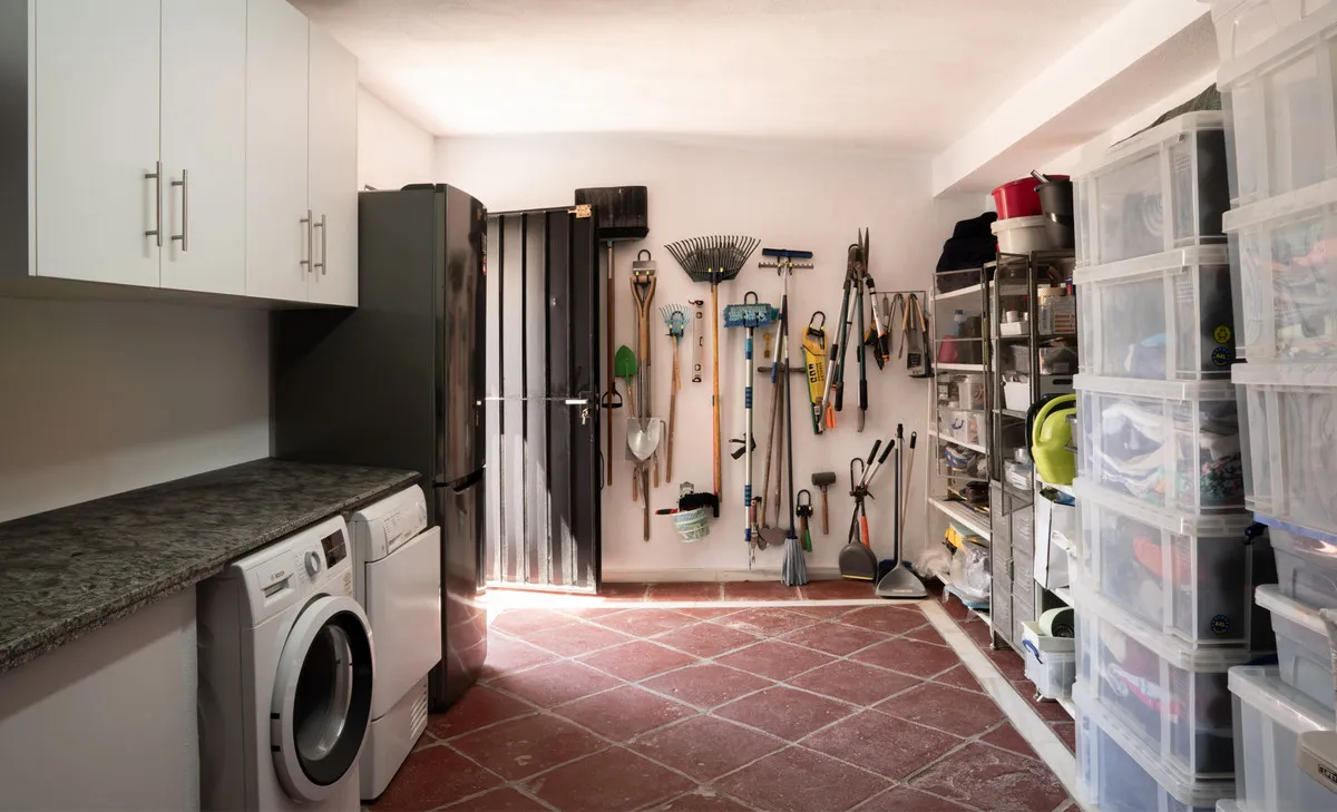 08898101-f6bf-4a85-b99b-a08934639833