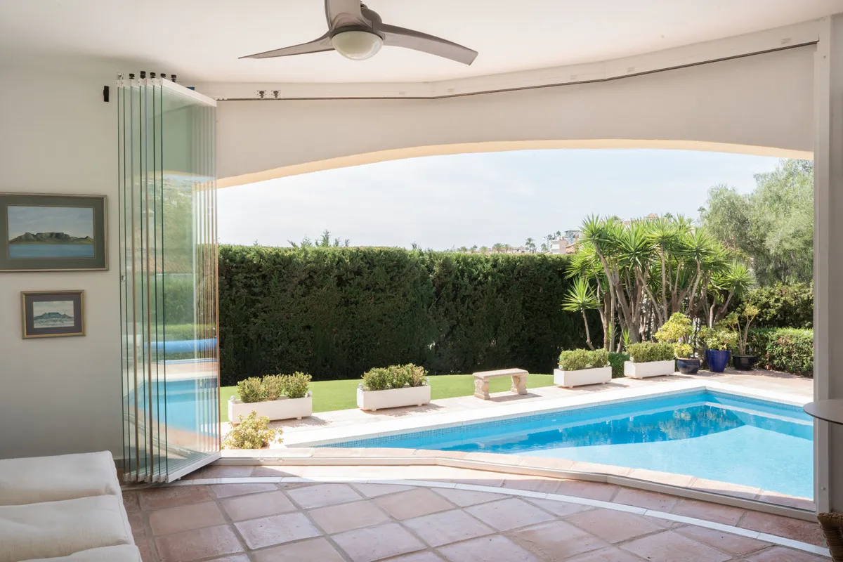 6459cfc7-0d6d-4386-bb10-d8cfc580295f