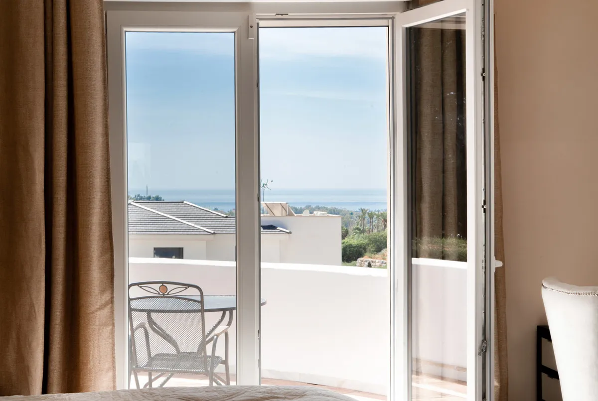 acab358e-7d35-4649-b959-8ad0e90f7ae9