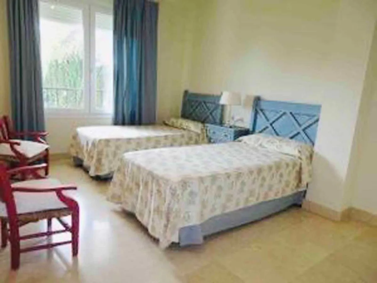 198a2c7b-9fa3-4fa6-8694-f26db7b996f2