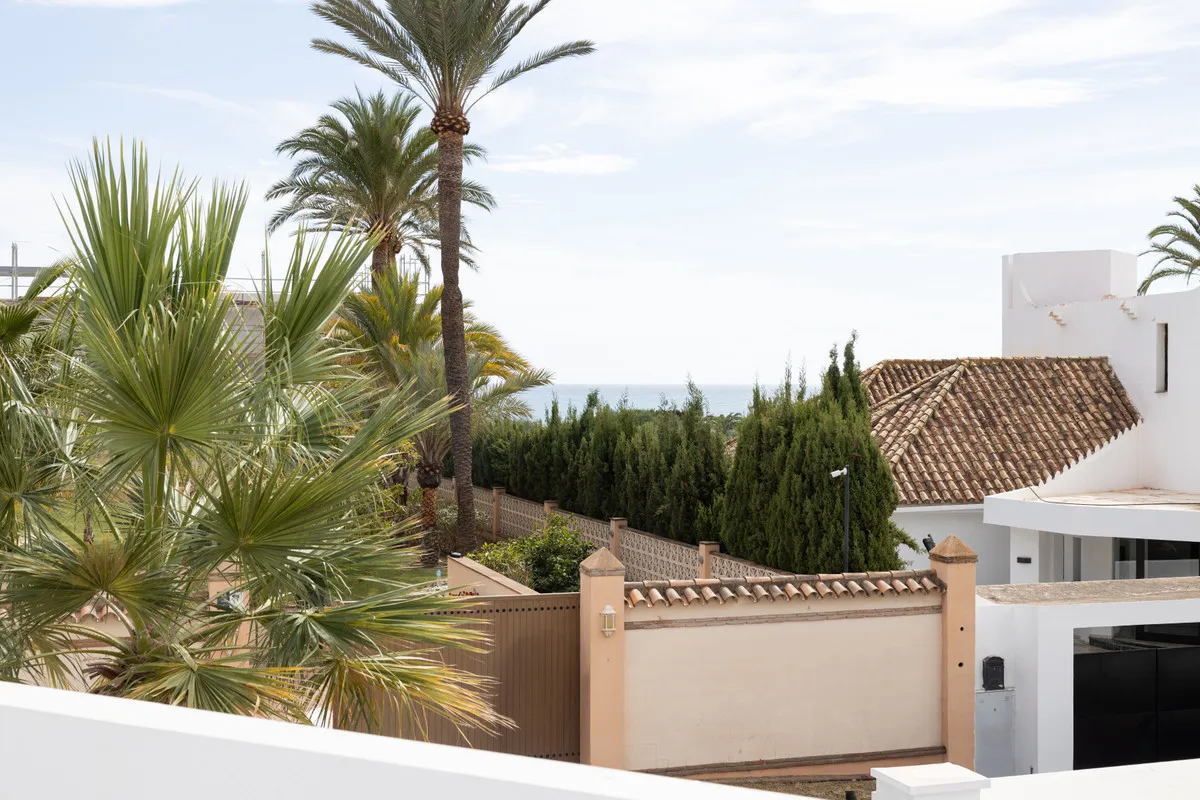 4b970b4f-7a33-4ad9-8a94-17cf3594f921