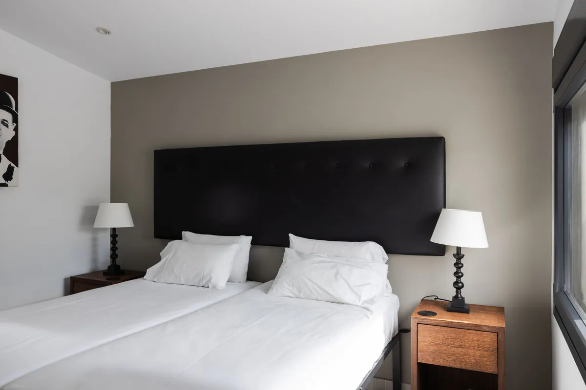 9b24958a-0161-493b-8450-79c3bd96964e