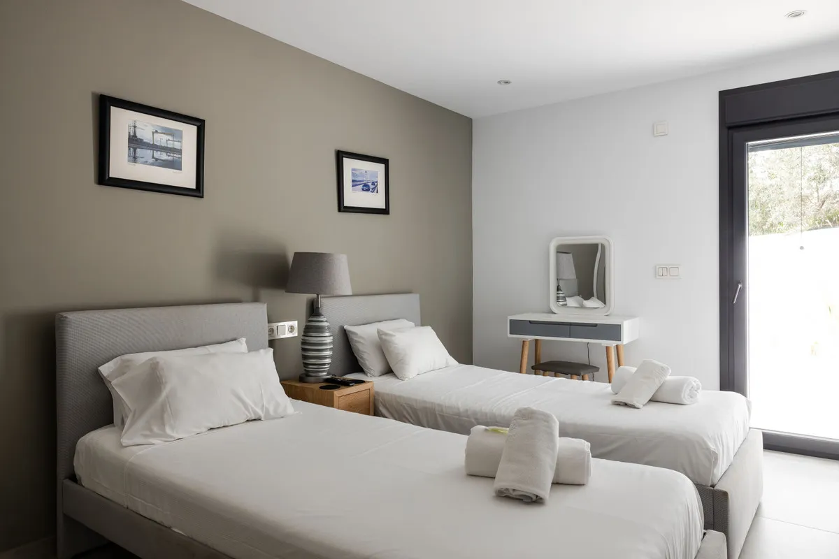 c5c7fec8-301e-4a78-acae-8dbbcc6b1b85