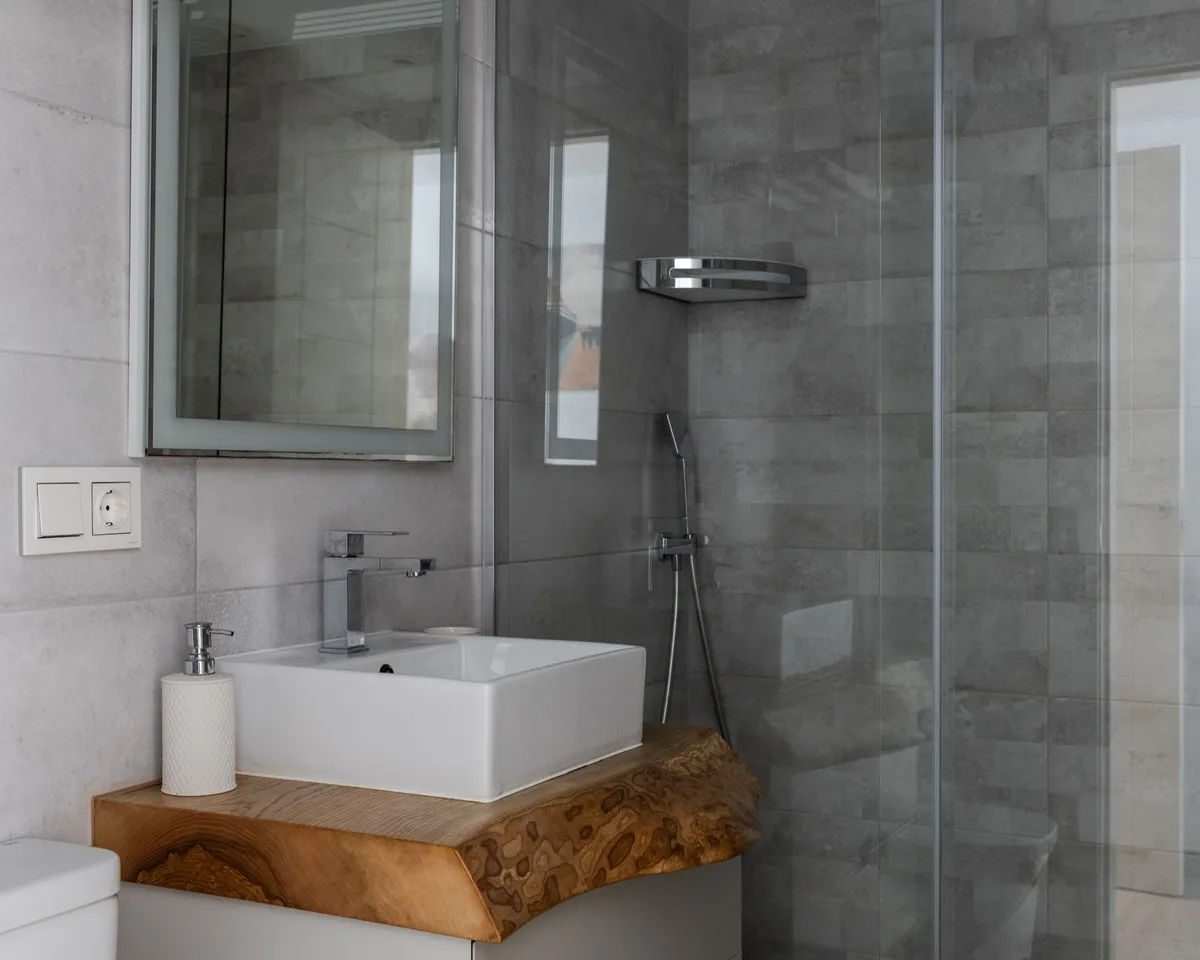 f27ac442-b24f-405c-aa50-5d047d5ec706