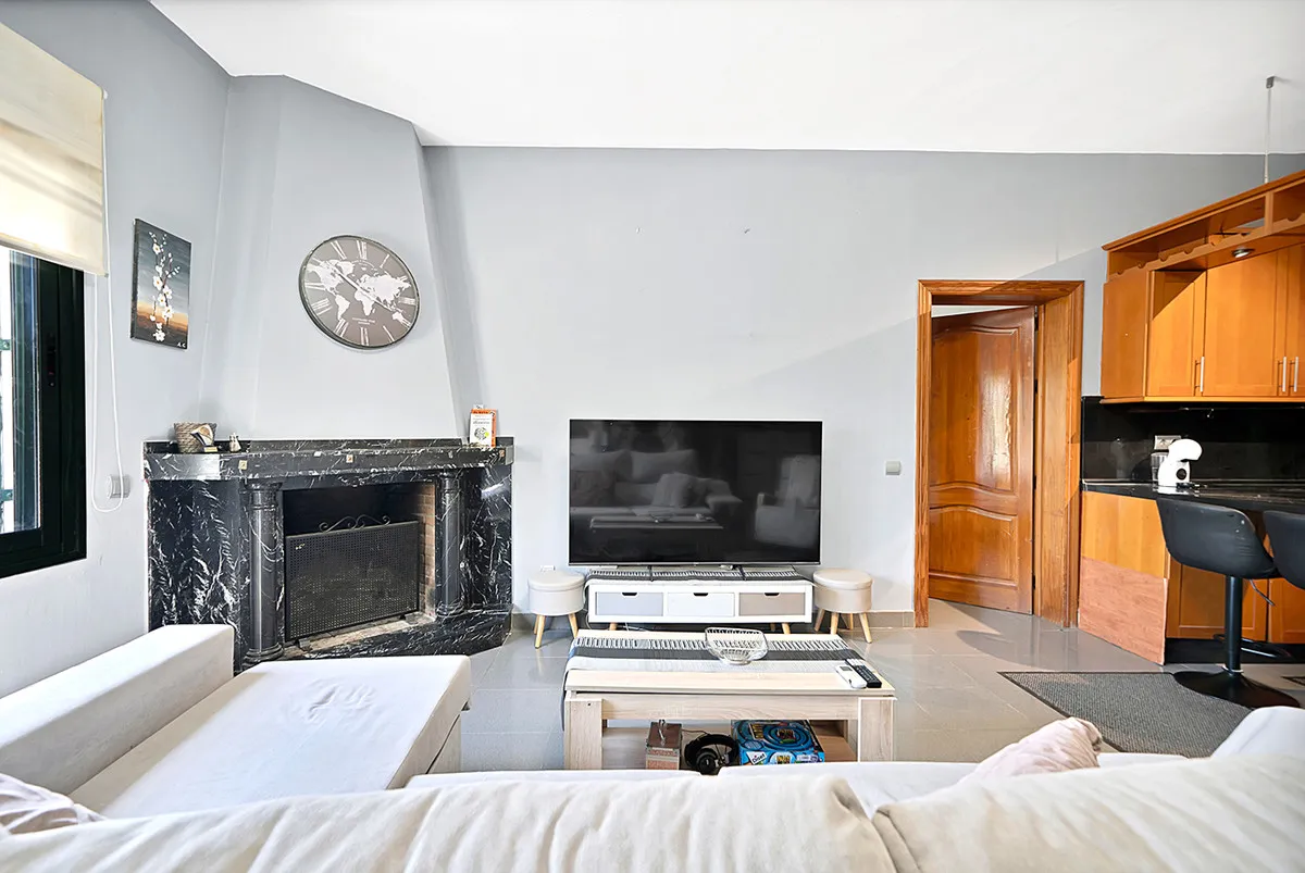 7ce57018-3614-4e85-8363-dbbbc305c5c8