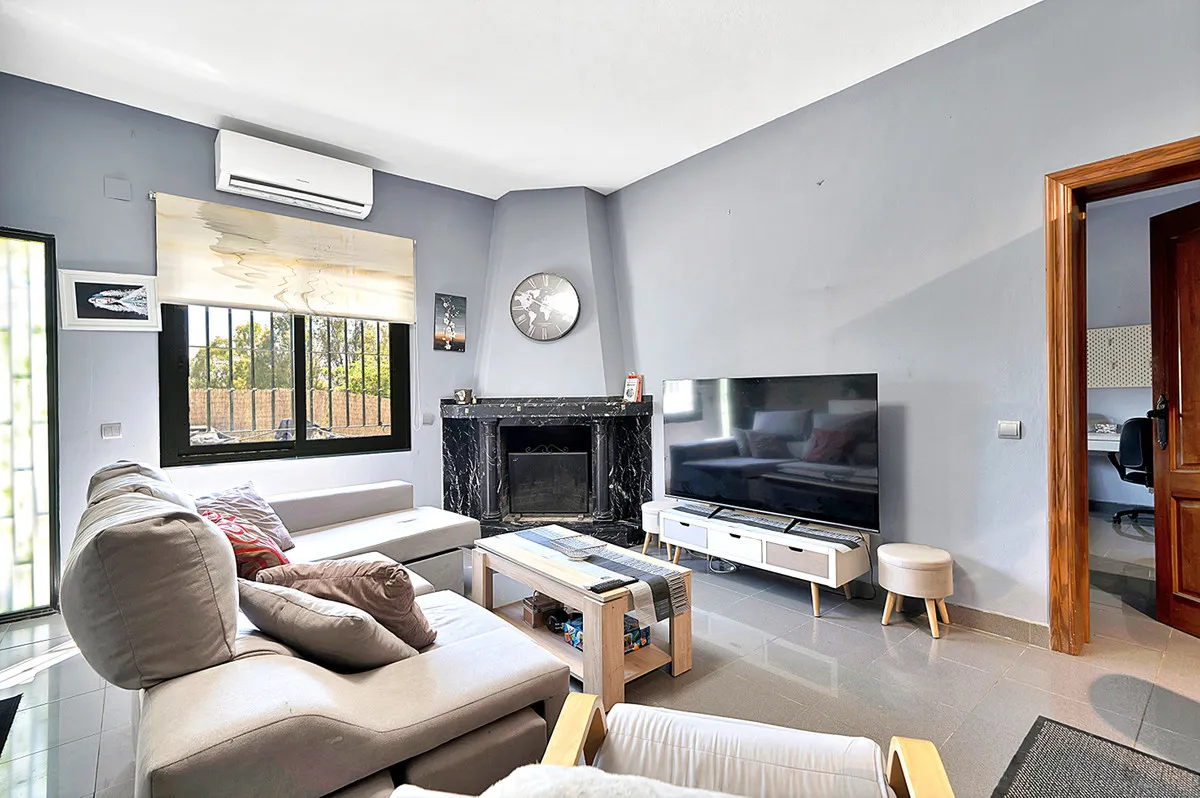 96c30a2b-f6cd-4a41-aca1-b7cf773ed95e