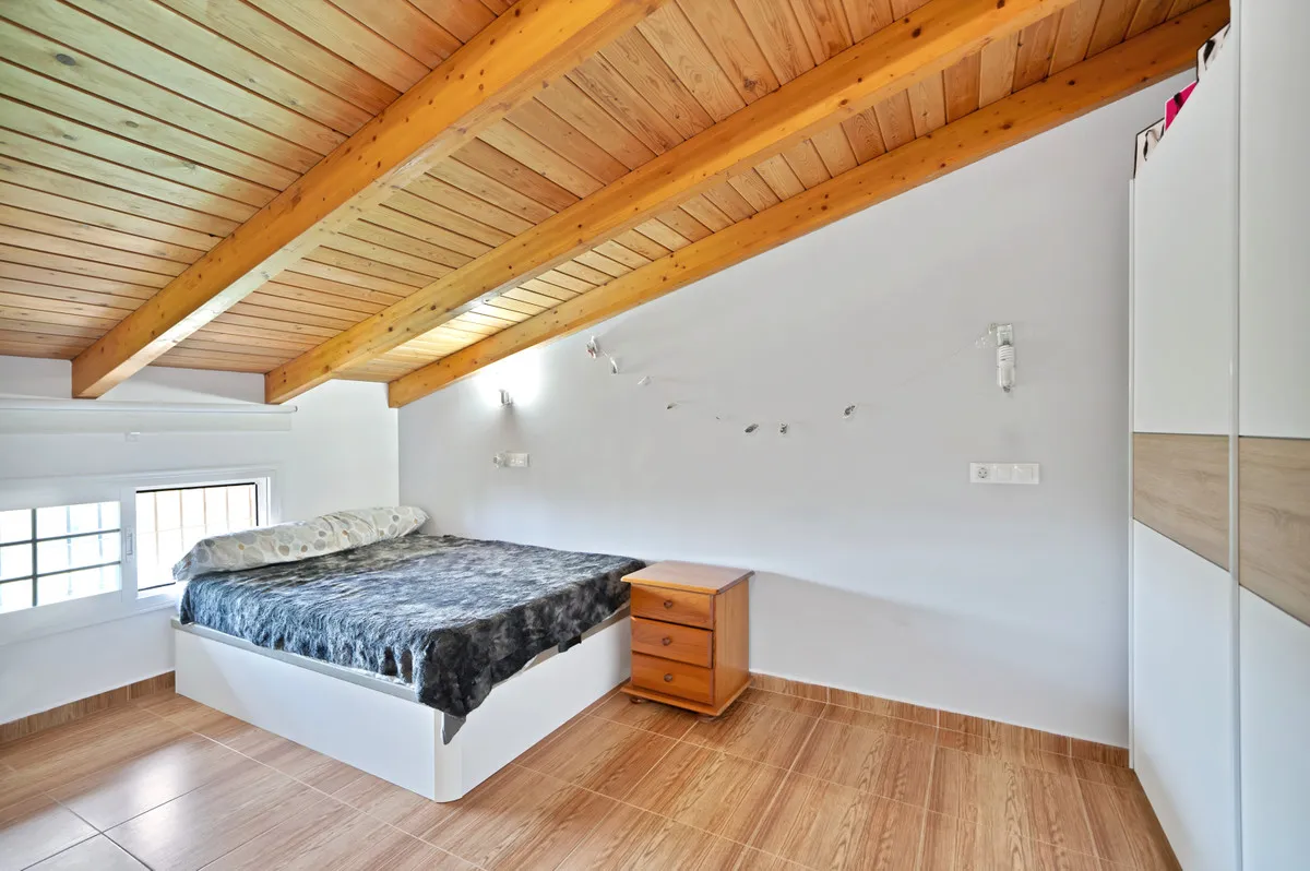 b3b08c51-1cfe-4e35-923e-81f3906a86d7