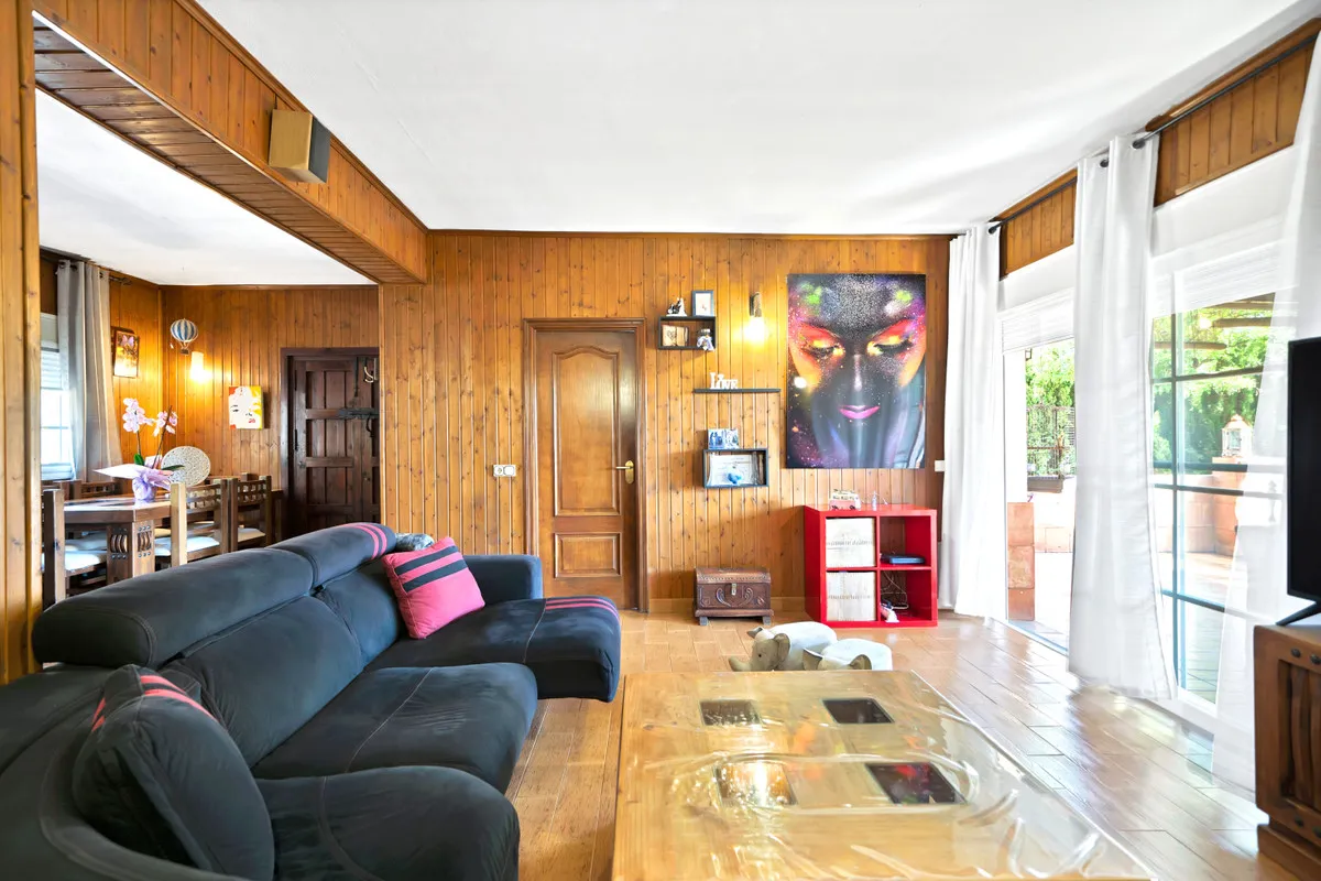 eeb3c680-838b-4214-bc0b-ea3dd648d463