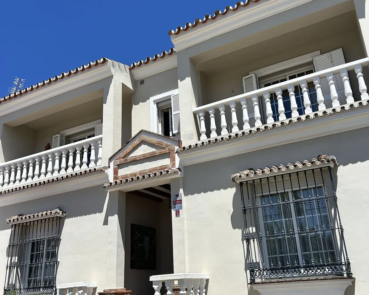 1a4d214e-a98d-405f-b3da-ef843c101a1a