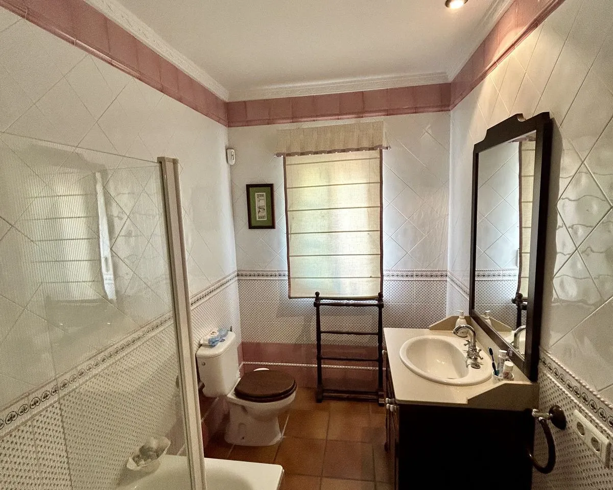 1a626895-d5c6-46f0-a411-7e8dd3b7b6cd