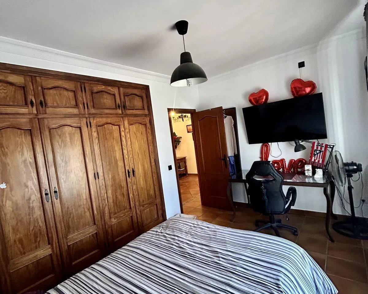 e0f8e056-8cc4-41d0-b21e-96a7b7c374aa