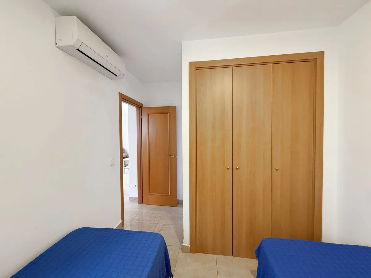 1d199b4a-f1e0-419a-ba23-c7820a5a9076