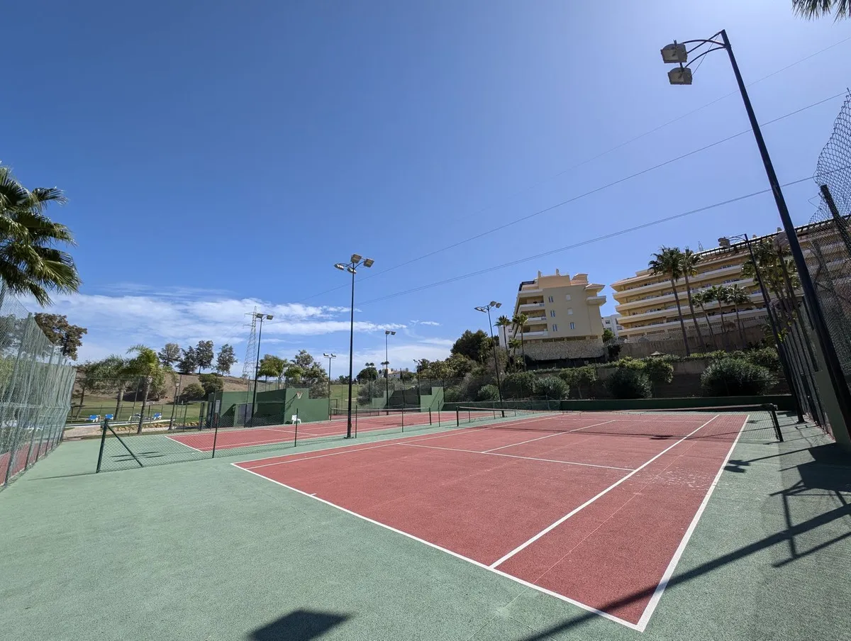 30d360dc-f8b0-44c5-8ec0-7ef8cf662bad