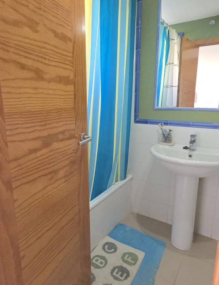 b7d7140a-c3e5-4ff2-8e40-9d8aa00f4018