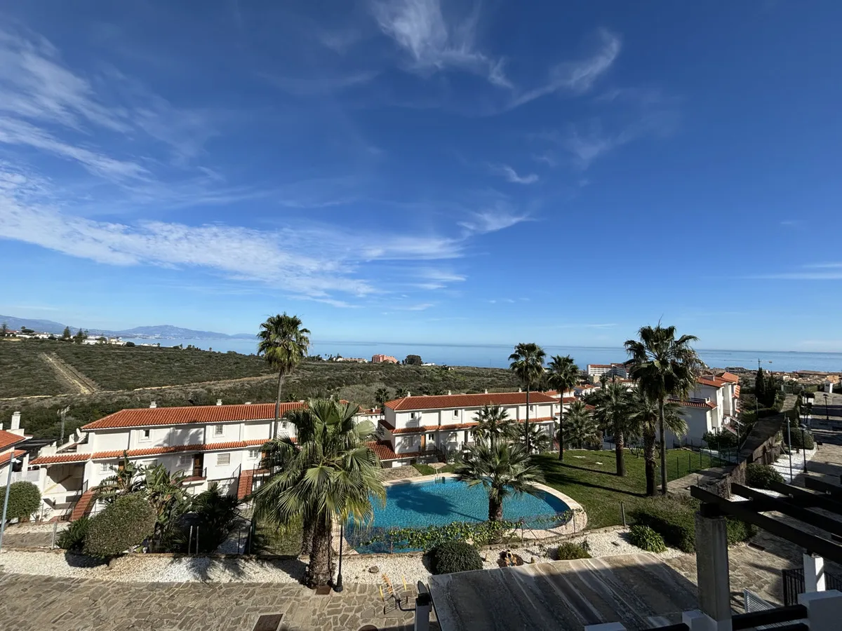 1e41177f-1fe7-4ba3-aa59-e155a629430d