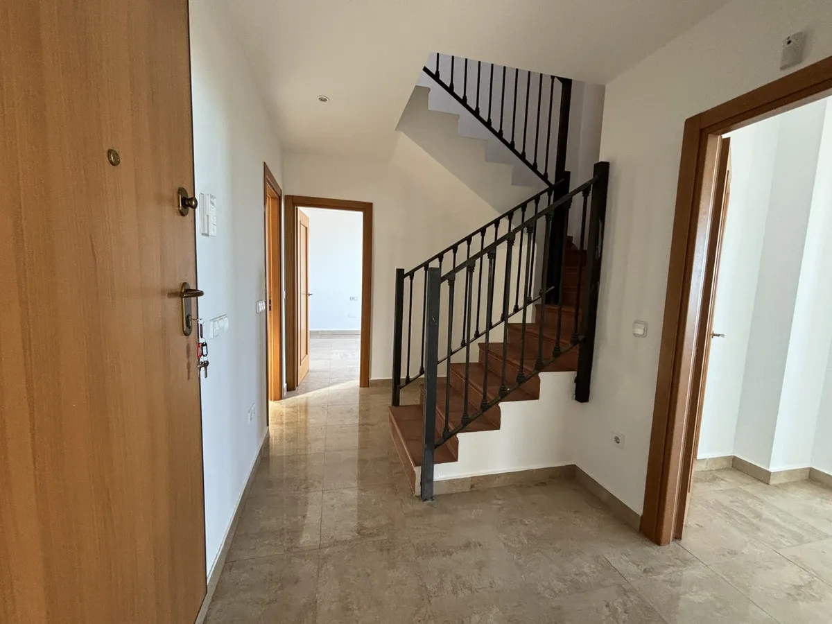 1ff6661e-7594-4715-bd85-dfee54d8c353