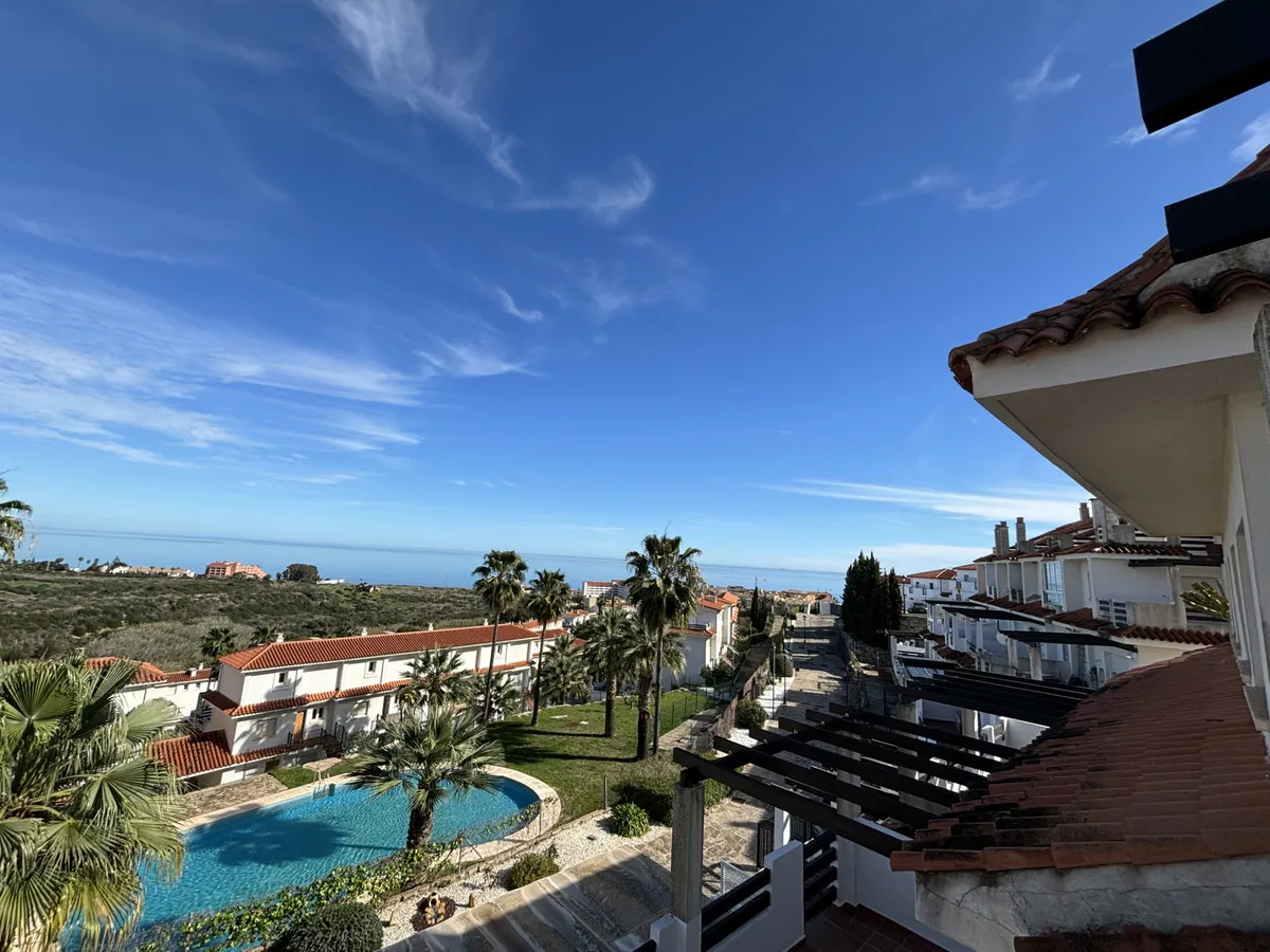 f4cb876f-0abf-482c-a060-adf011e6f919