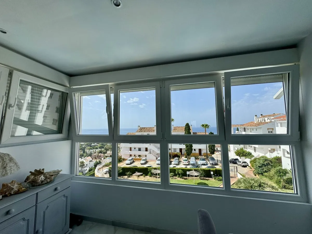 f874b05a-7b25-4275-b393-6f38da4ca169