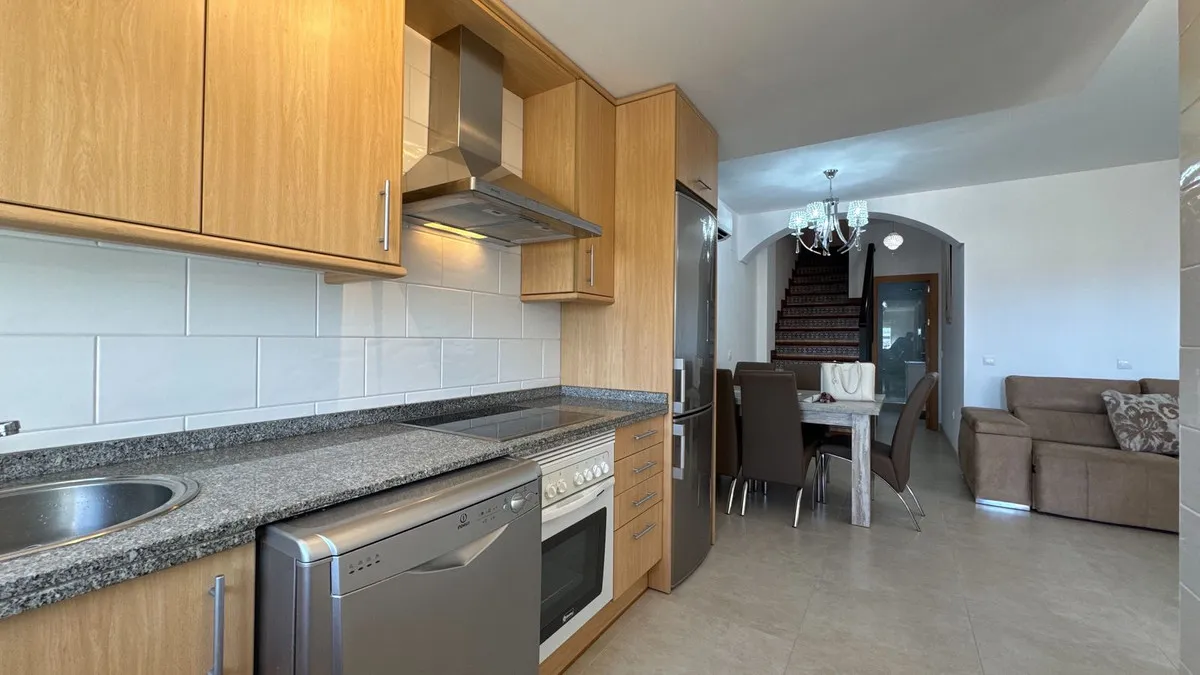 ae8946ef-7352-4a6e-889e-eebc81d51e58