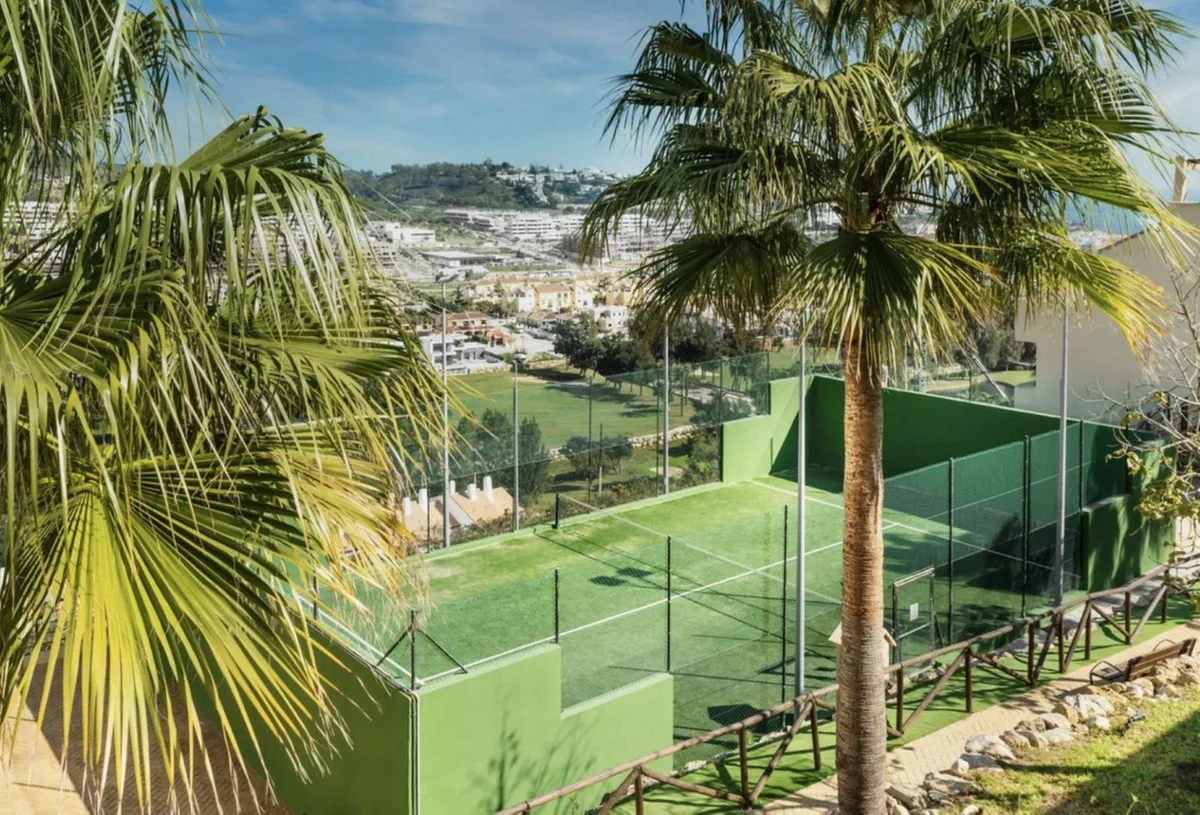 dc0cdcee-f715-4d0a-83a4-9ab8e21ece05