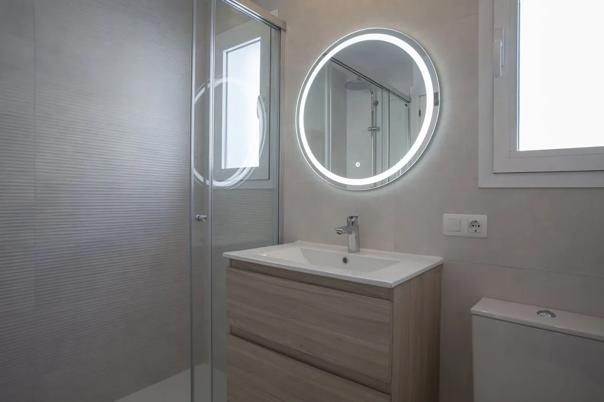 8aa83dd2-4a42-48fd-a6dd-d9e0a093162c