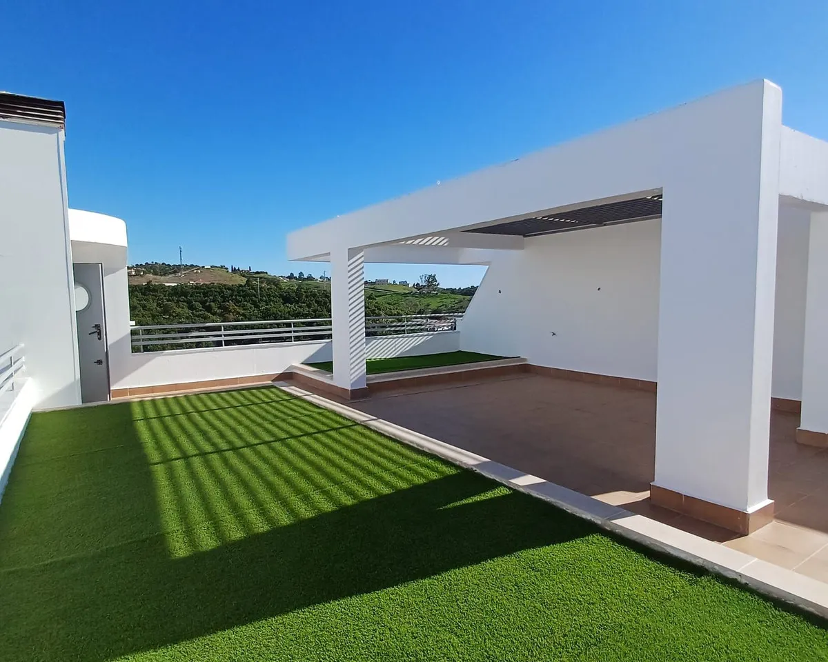 2080851c-fe06-48c1-8c55-a3fb16648e7c