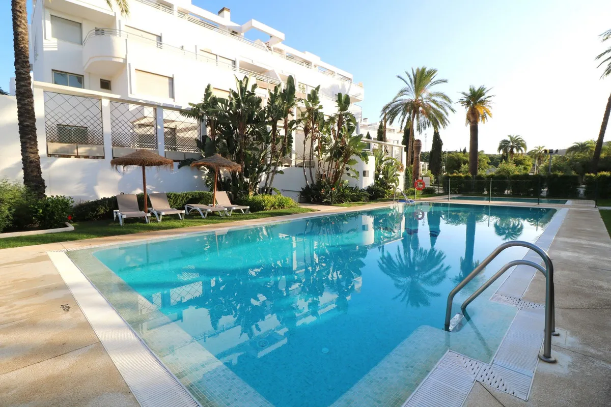 94a7e3c6-edbc-4b7b-97ea-288d10861f3d