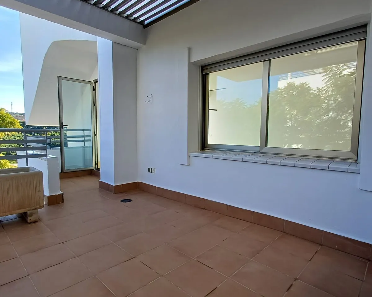 a3700137-bf0e-493c-a6d8-4a584074be1a