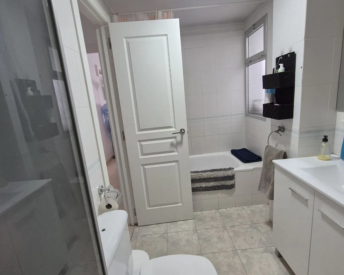 1c34fa6e-6900-4105-9966-8377de599578