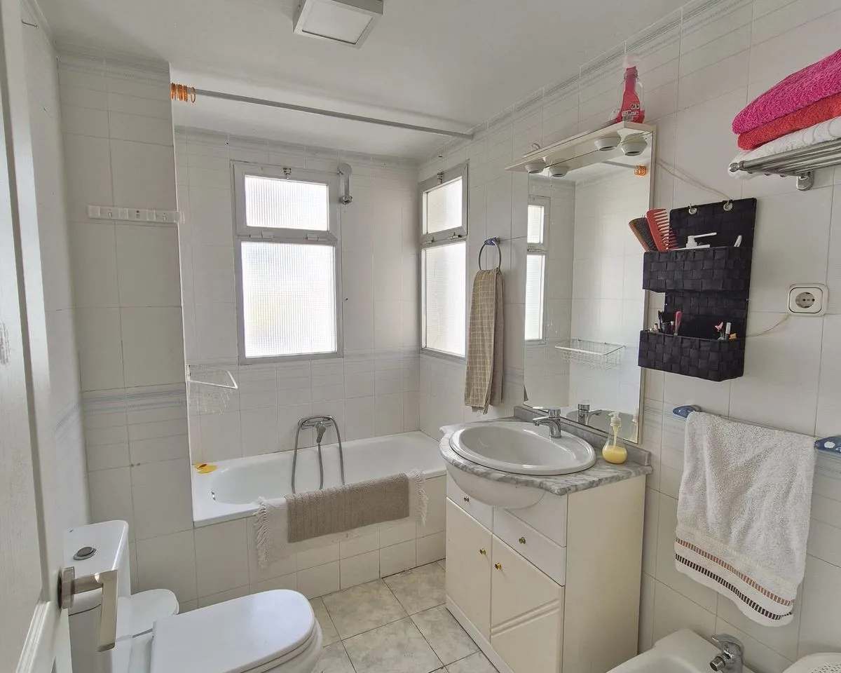 b02a3df2-bb41-481e-aef5-34a3f813a1e3