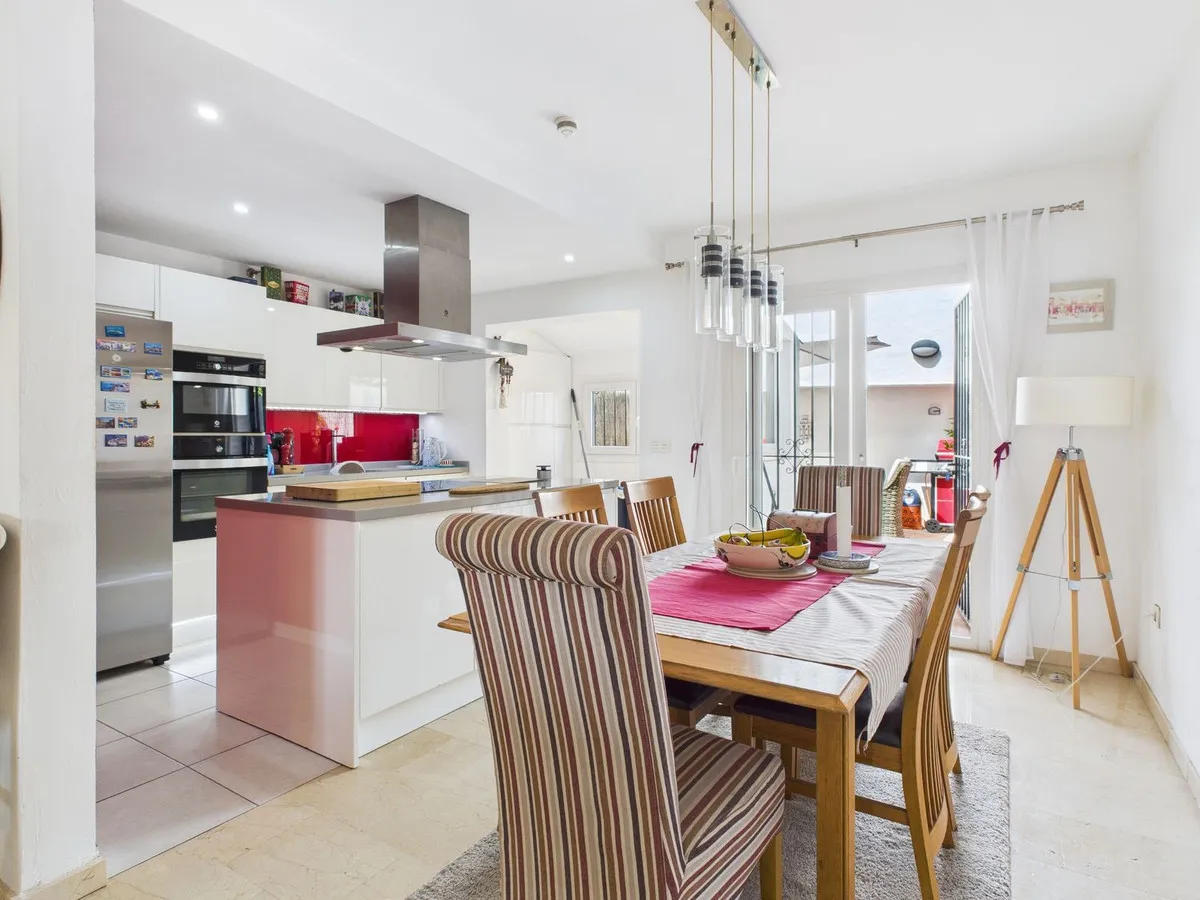 2c7faca7-6984-4a9a-a26e-66f45dd4de7c