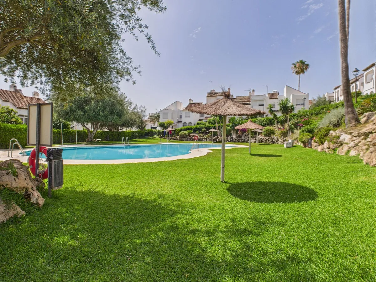 8ba10f6d-295b-4993-9be9-557ae0b6b3ec