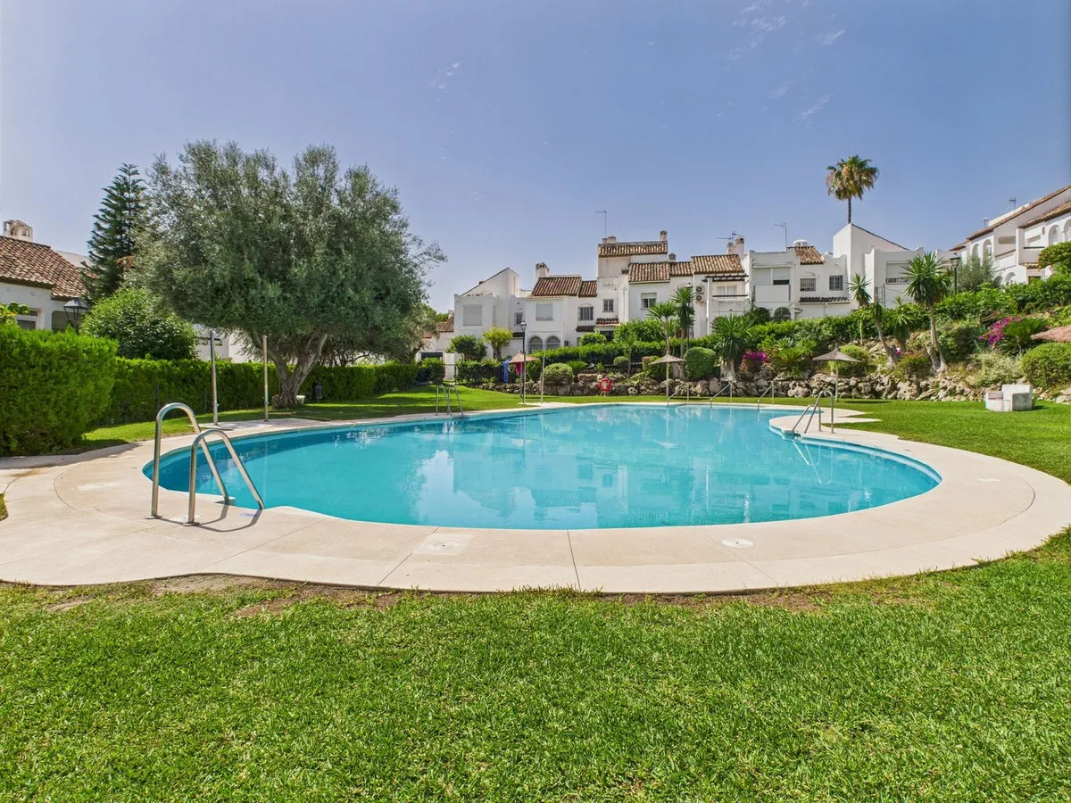 a5b0fb90-de1e-4024-aea9-ae9a847afc72