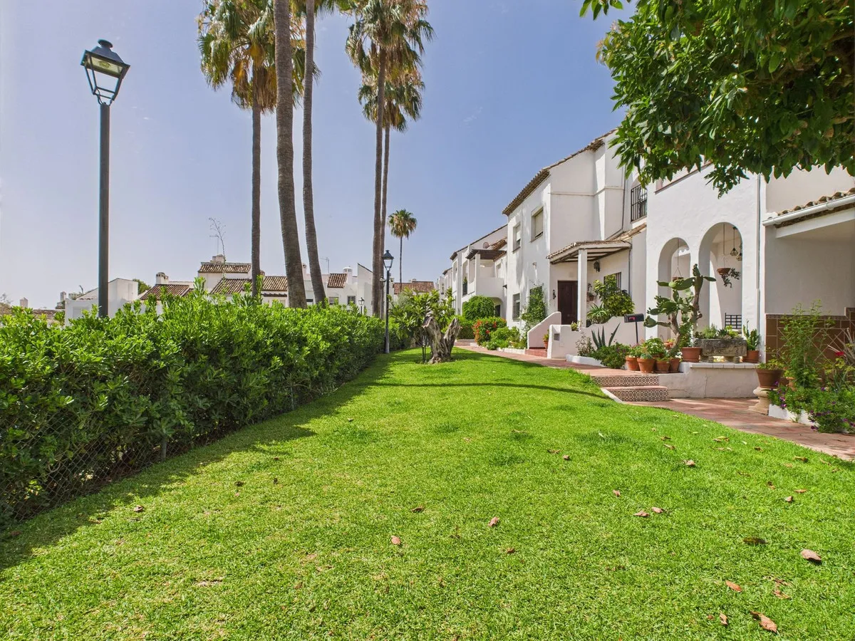 fb55b64d-476e-4321-80a1-c902cabb16b0