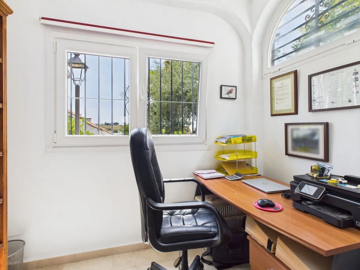 fbd7b804-1b43-4d30-b162-5ee3e6642ffc