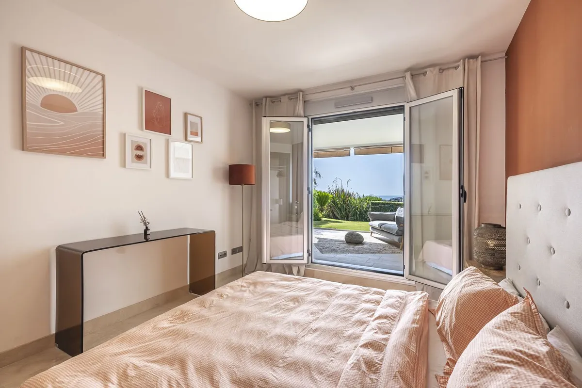 43db3e6b-aa5a-42fe-85b4-1817b36e673f