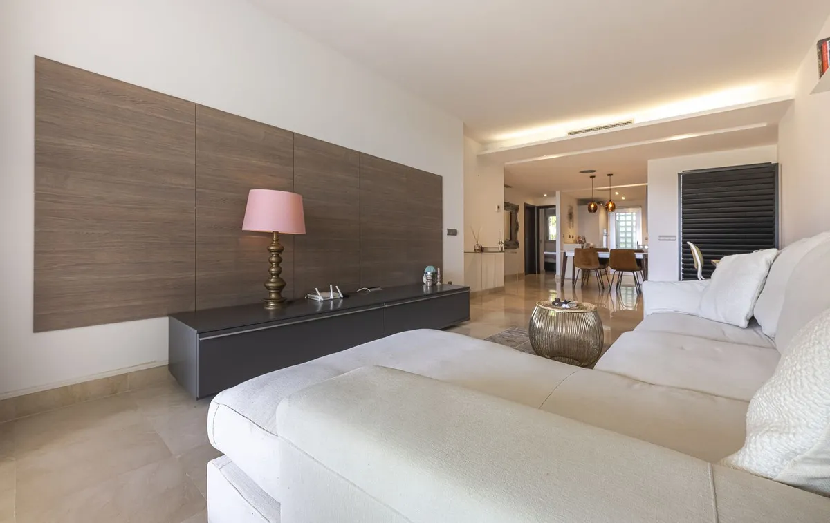 a5390ad3-b528-46e8-ac85-77b1b2ba9274