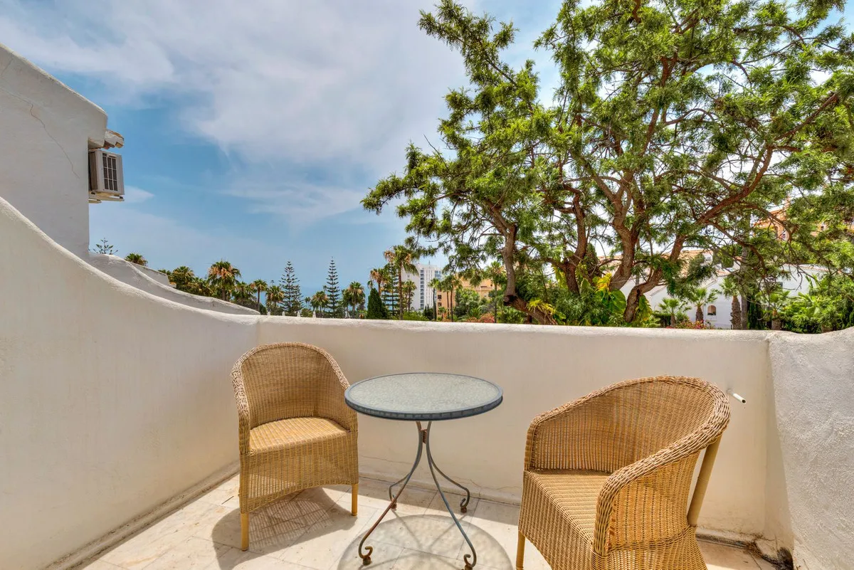 a61ee39e-3e79-4e41-b9e5-f1b6ec0b4e28