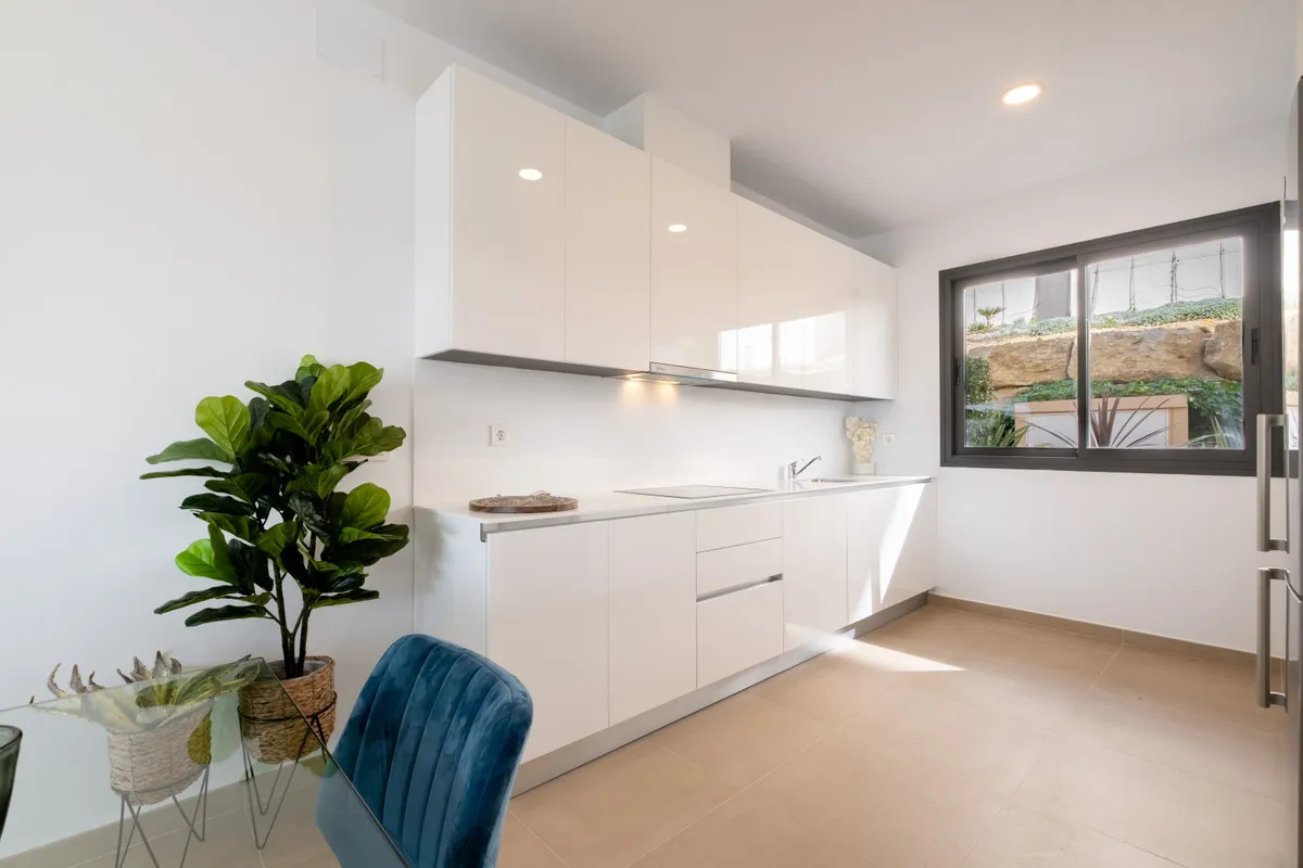 43503280-1ad6-4662-8651-e7665e8d3e35