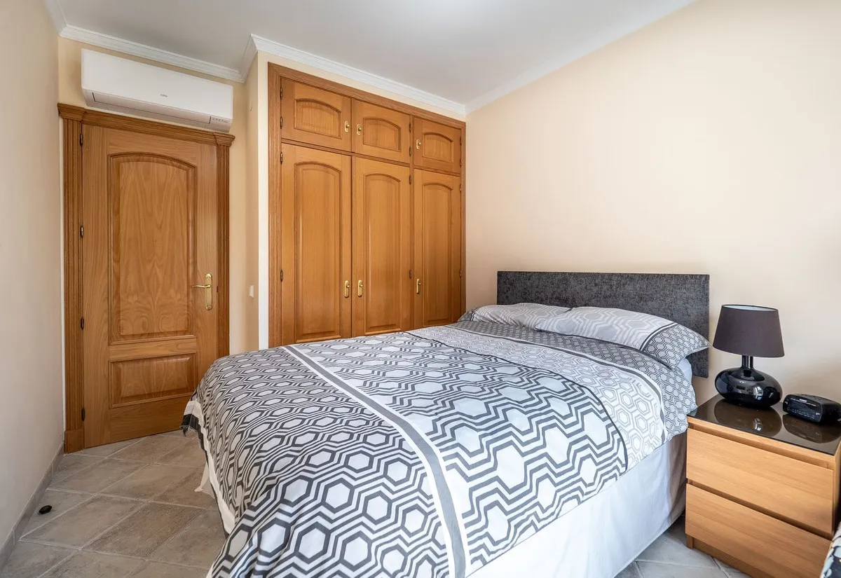 cf446f3b-9def-4dc8-9169-c15f346cb906