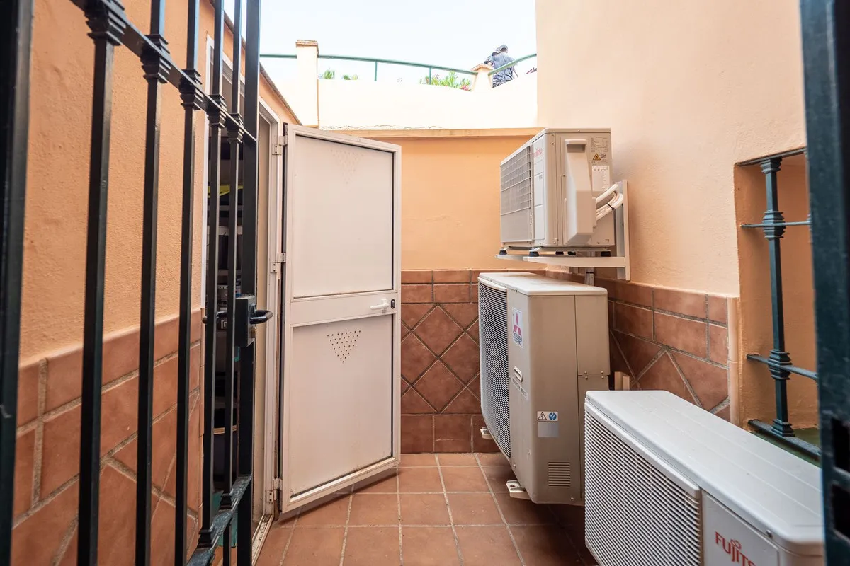 ff7600ff-9814-48be-9ee9-201f8c3f4679