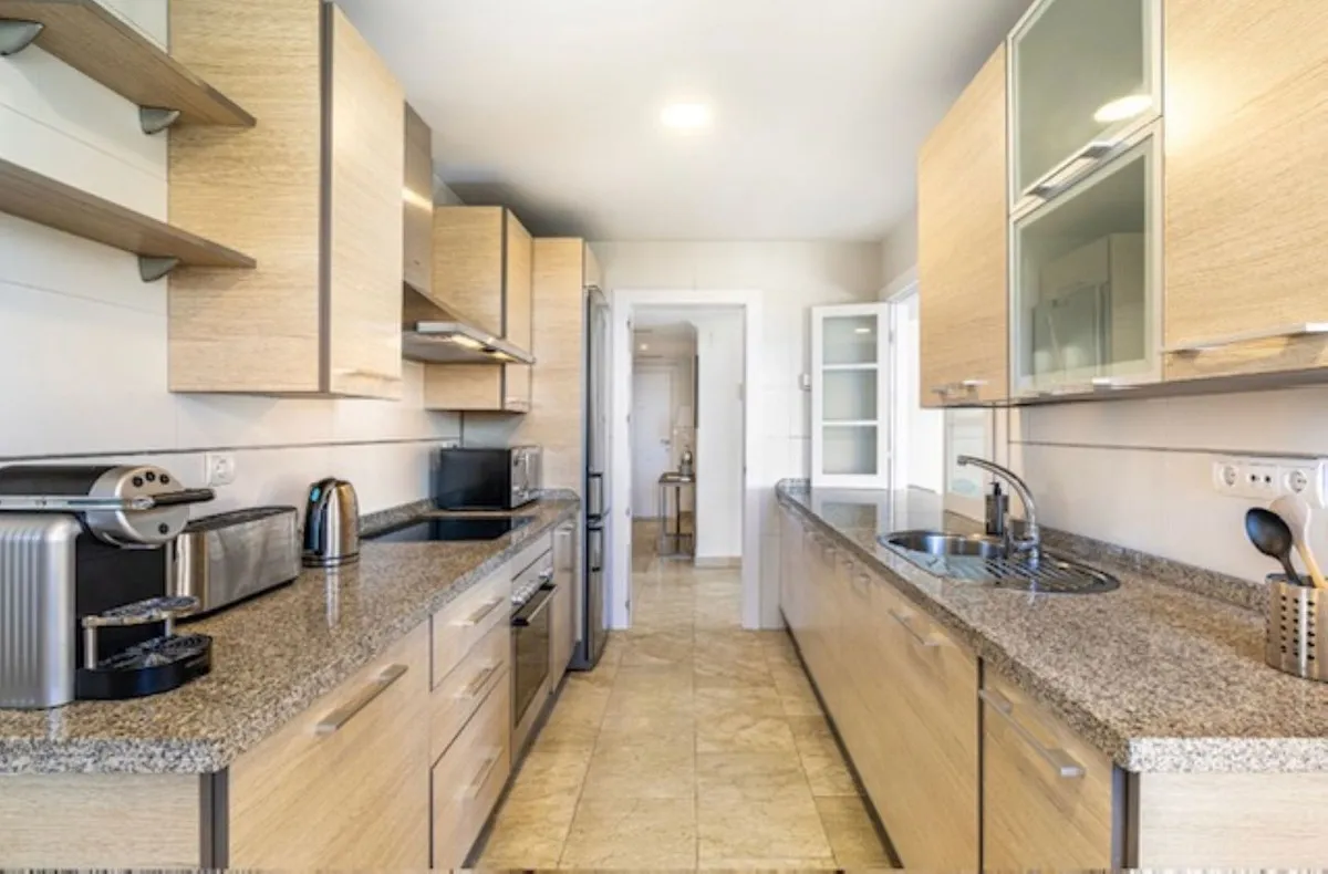 e6da3a58-92aa-4d64-abcf-2f1007cec847