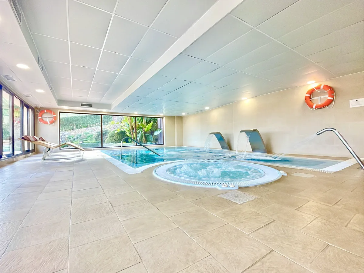 b981a210-dcc0-4785-a917-f2edae4cb8a3