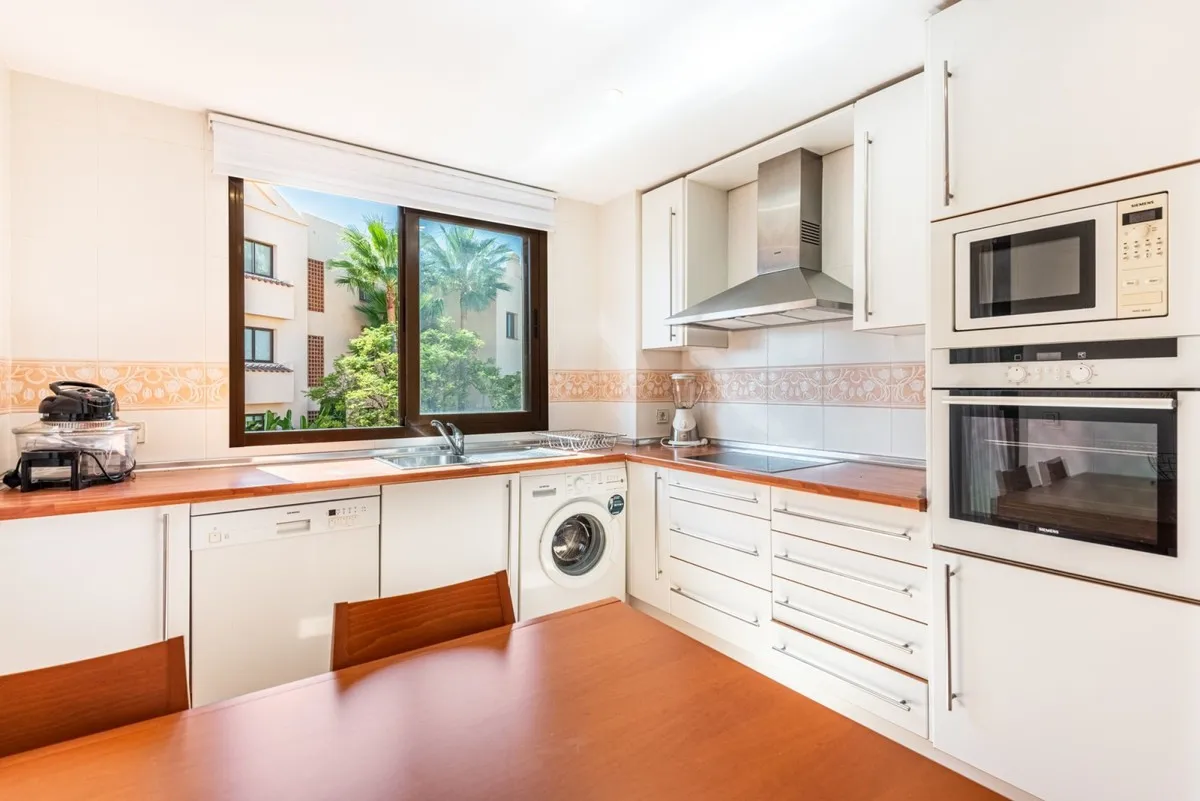 bdbca70c-dcbd-4212-bfe5-aec29dd3adab