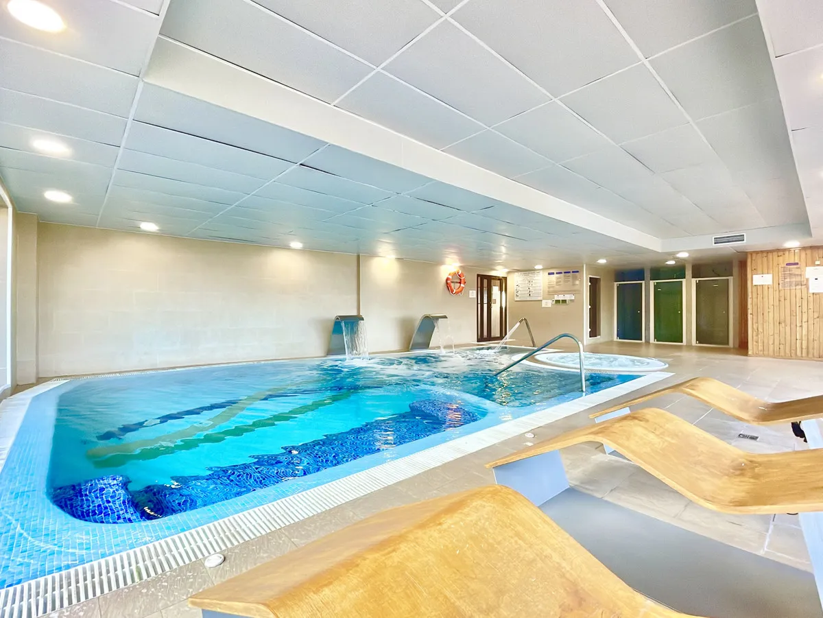 cff93531-e6ea-44b2-99f4-47669c5f5a31