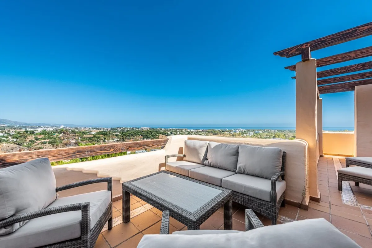 eda73e1b-0606-4451-b848-c53953fc66f1